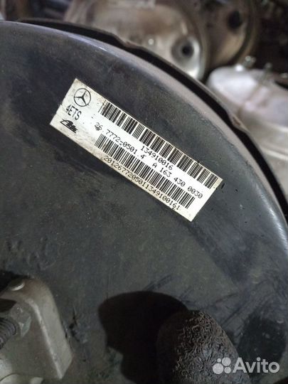 Вакуум тормозной системы Mercedes