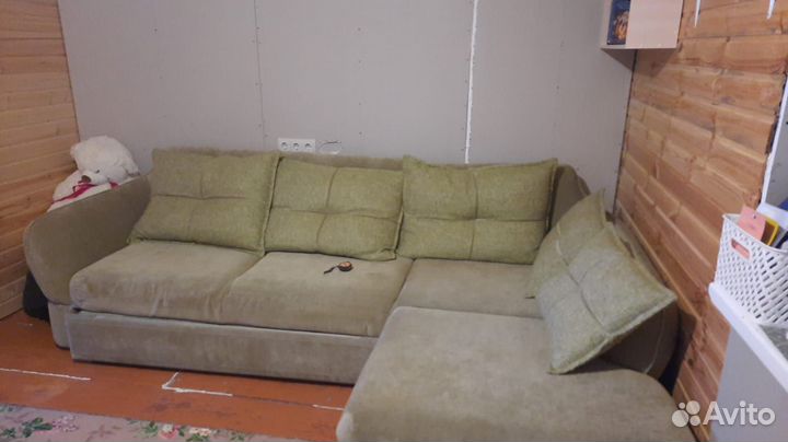 Большой угловой диван бу
