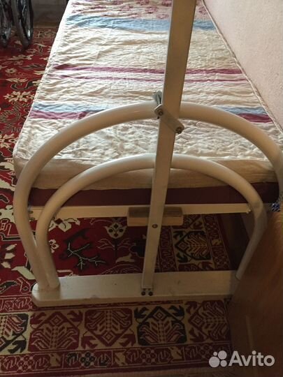 Кровать медицинская металлическая с рамой