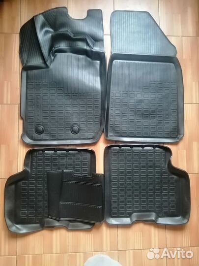 Новый комплект ковров Renault Arkana