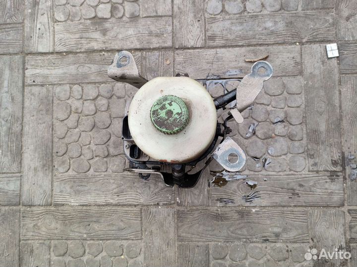 Шкода Фабия 2 усилитель руля