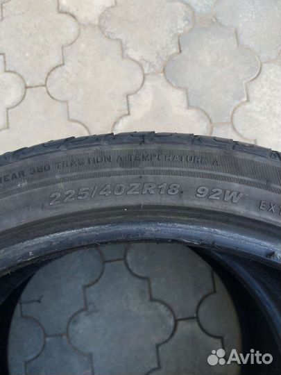Comforser CF700 225/40 R18 92W