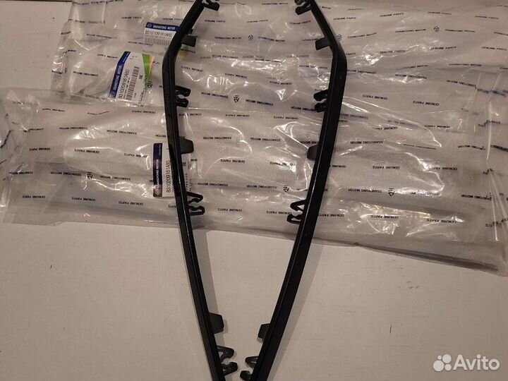 Ресничка под фару SsangYong kyron