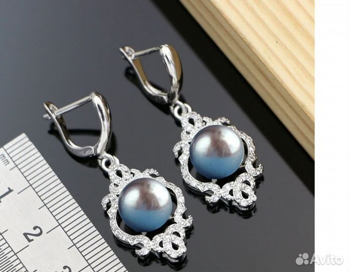 Комплект украшений с серым переливчатым жемчугом