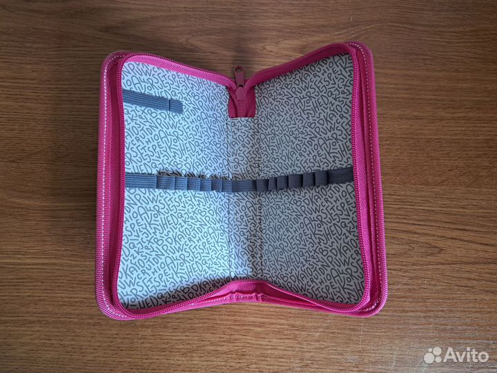 Пенал школьный для девочки художника