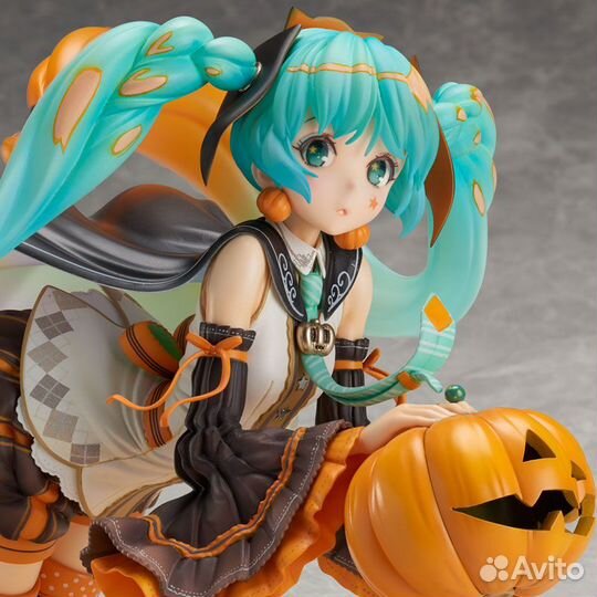 Hatsune Miku Trick or Miku Ver