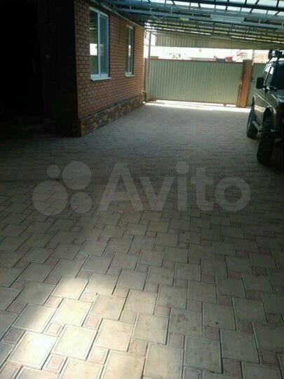 Дом 240 м² на участке 8 сот.