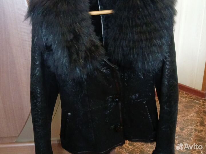 Женская кожаная дубленка 46размер