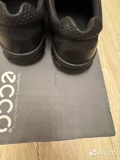 Ботинки Ecco р. 38