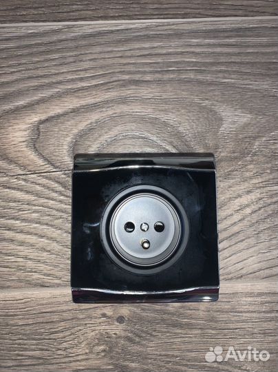 Розетки и выключатель черные Smart Switch