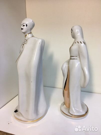 Фарфоровые статуэтки Горец и горянка.В идеале