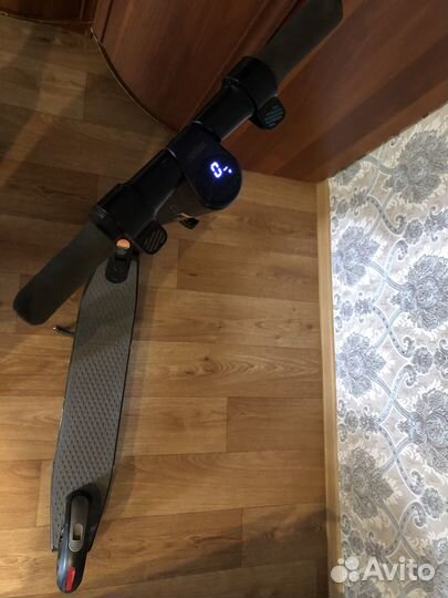 Электросварках Ninebot KickScooter ES1