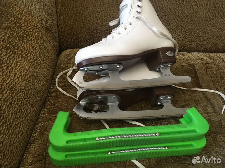 Коньки Riedell