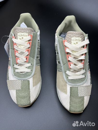 Кроссовки Adidas retropy e5