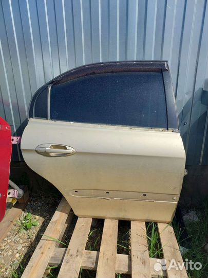 Задняя правая дверь Hyundai sonata тагаз