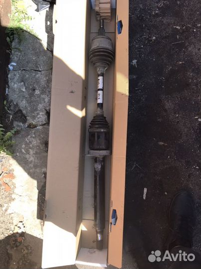 Шрус передний правый Фольксваген каравелла Т5 DSG