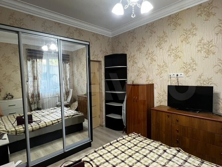 2-к. квартира, 40 м², 1/4 эт.