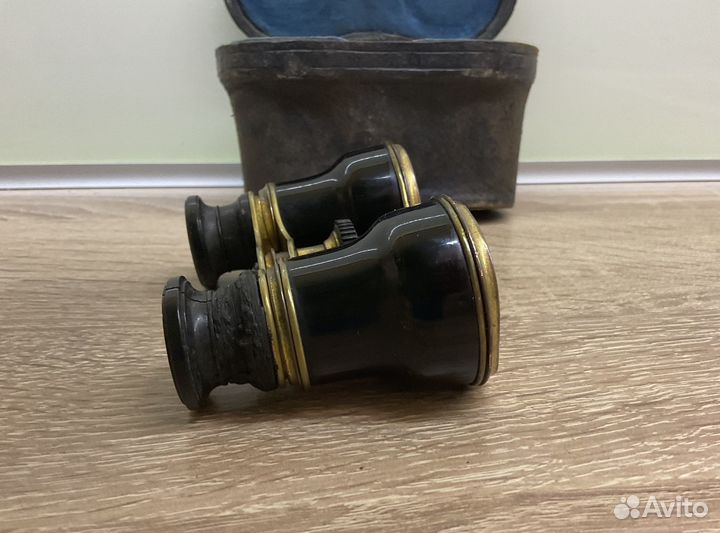 Бинокль театральный антикварный