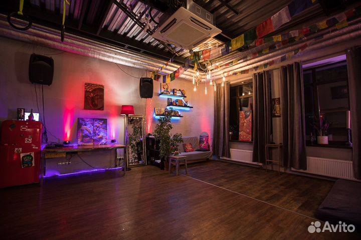 Аренда Лофта. Апартаменты посуточно с кухней. 70м2