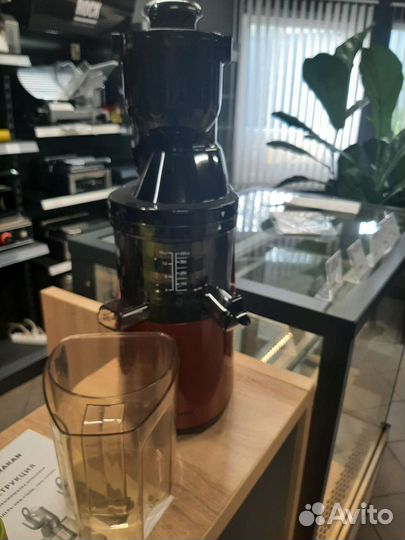 Соковыжималка шнековая CS600H в наличии тст