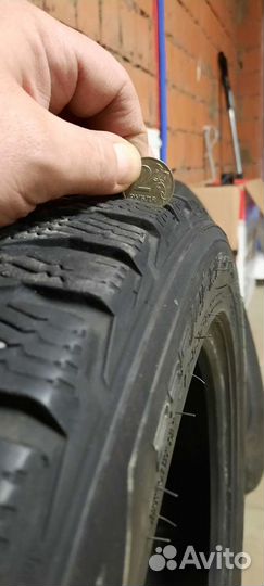 Nokian Tyres Hakkapeliitta R2 235/45 R17