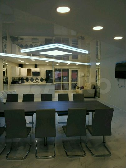 Коттедж 200 м² на участке 4 сот.