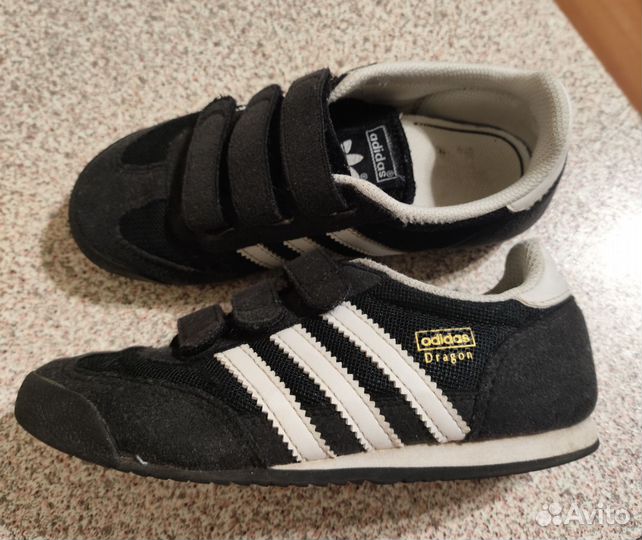 Кроссовки adidas 30