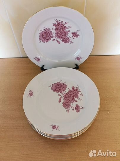 Сервиз столовый. 6 персон.17 предметов.Кахла. гдр