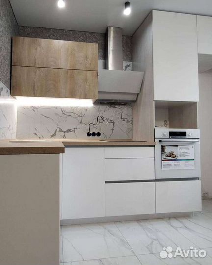 Кухонный гарнитур новый угловой