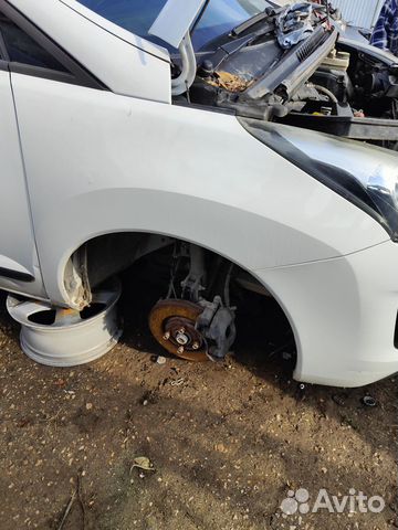 Peugeot 3008 крыло переднее правое