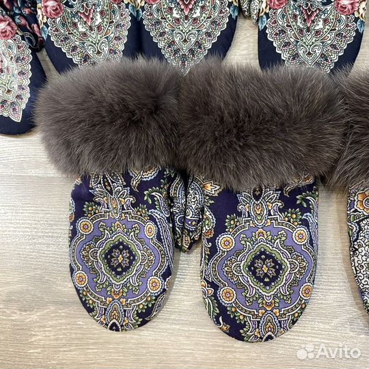 Эксклюзивные варежки с мехом в подарок