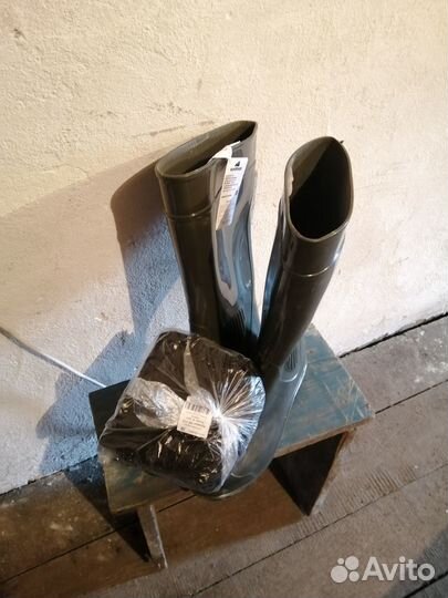 Продам спецодежду и обувь