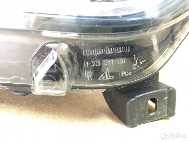 Фара правая Renault Kaptur