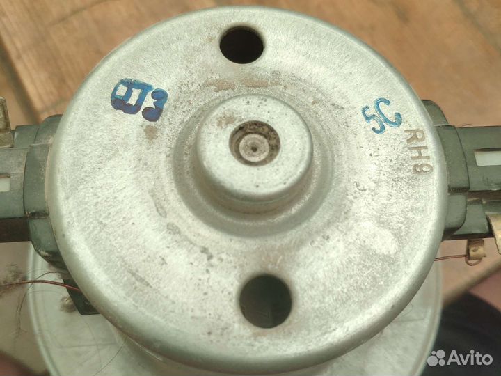 Двигатель от пылесоса Bosch