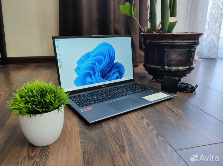 Ноутбук Asus Ryzen 3 3200U/Radeon 540x 2gb/8g DDR4