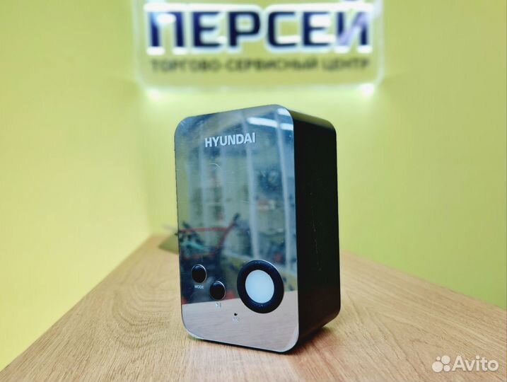 Радиоприемник Hyundai H-RCL300 новый