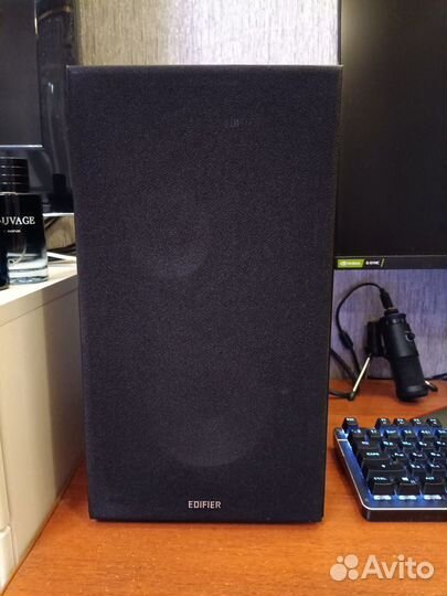 Edifier R2700