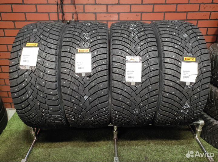 Pirelli Scorpion Ice Zero 2 265/45 R21 108H