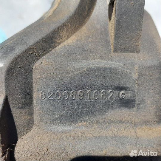 Коллектор впускной Рено Duster F4R 2013