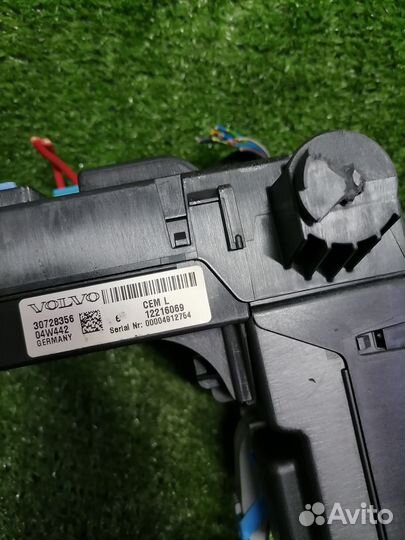 Центральный электронный модуль (CEM) 30728356 Volv