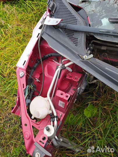Правая четверть ситроен с4 хетчбэк красная