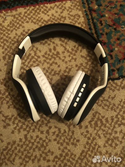 Беспроводные наушники freemotion B525