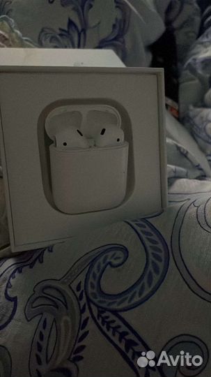 Airpods продам