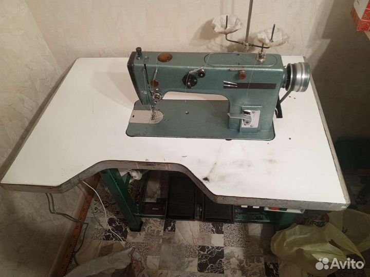 Швейная машина