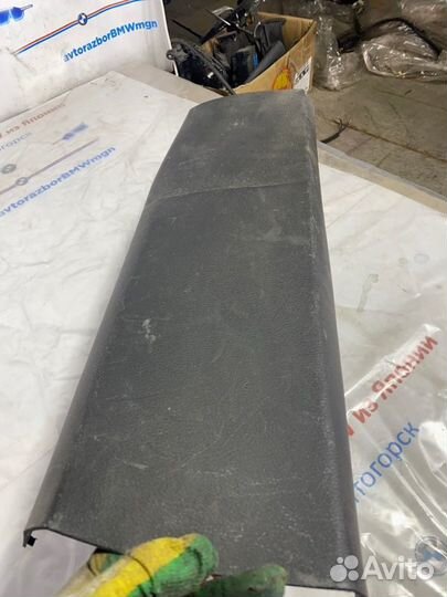 Обшивка центральной стойки передняя правая Bmw X5