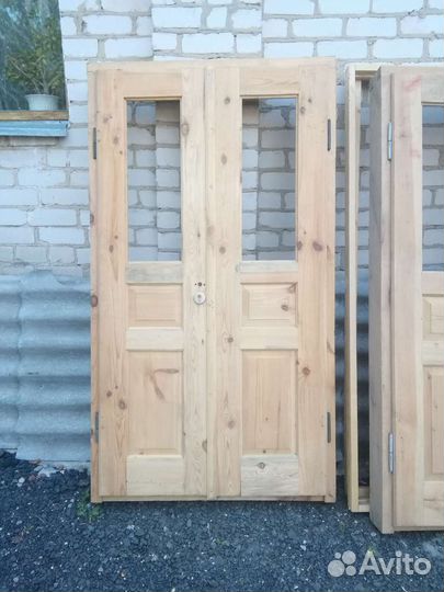 Продажа оконных и дверных блоков из дерева