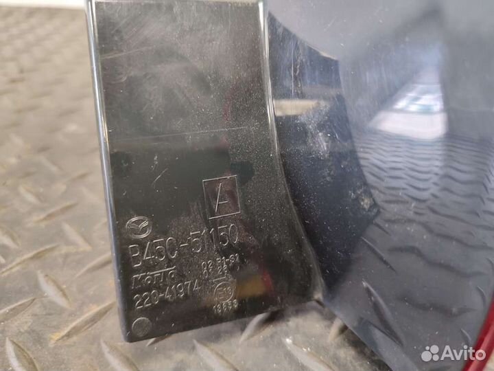 Фонарь право на Mazda 3 III (BM) (Мазда 3)