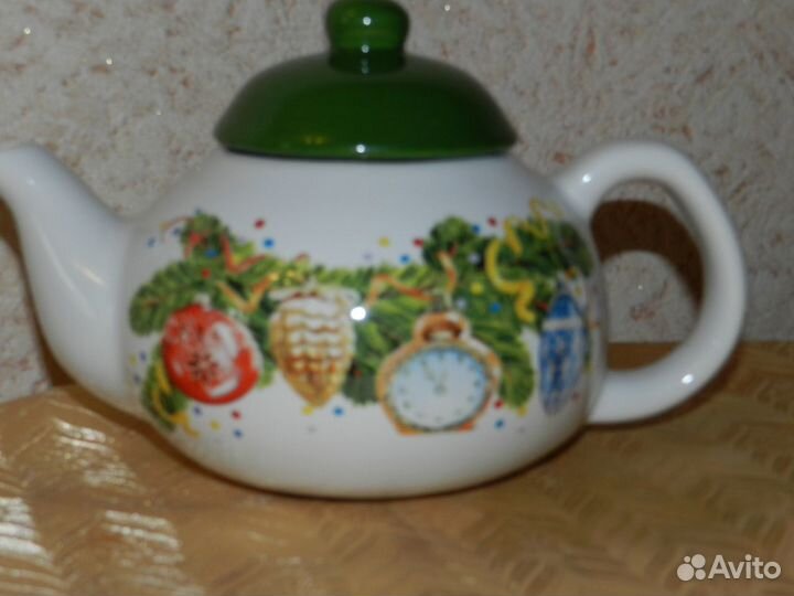 Новогодние заварочный чайник, сахарница, чашка