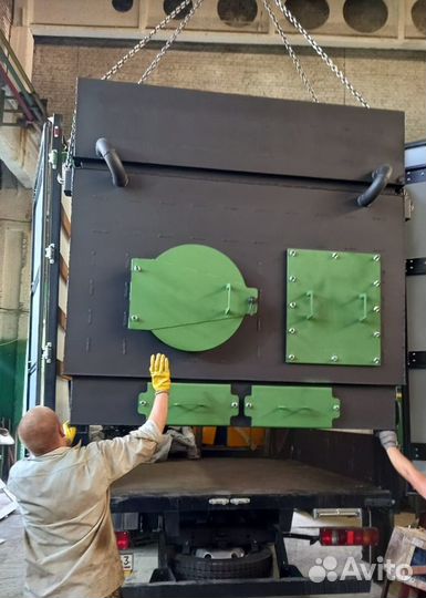 Котел с большой топкой на горбыле дровах 300 кВт