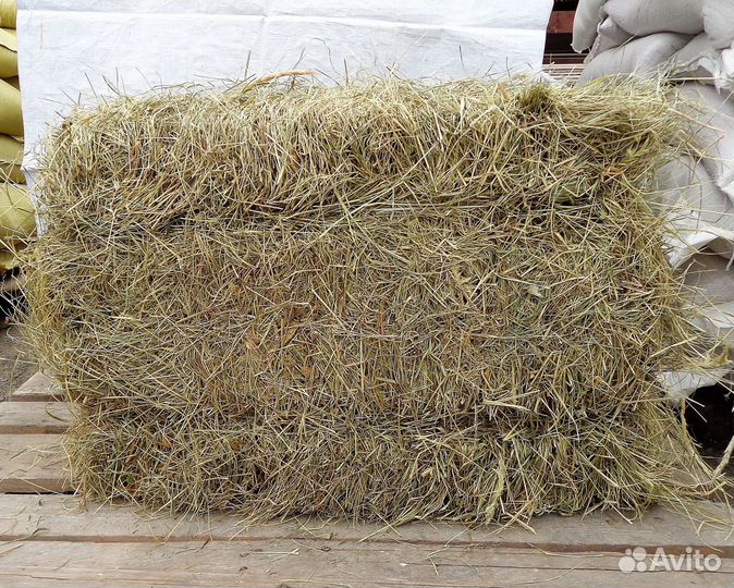 Солома в мешках